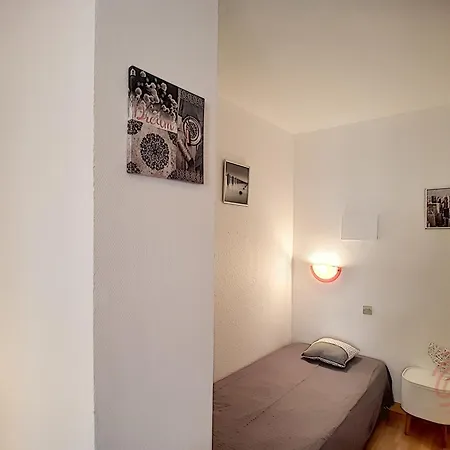 F2 Avec Balcons, Proche Thermes, Animaux Acceptes, Wifi, Ascenseur, Parking Gratuit - Fr-1-451-206 *